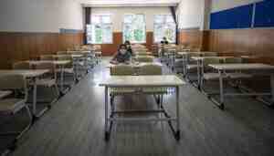 5 sınıf daha bugün okula dönüyor