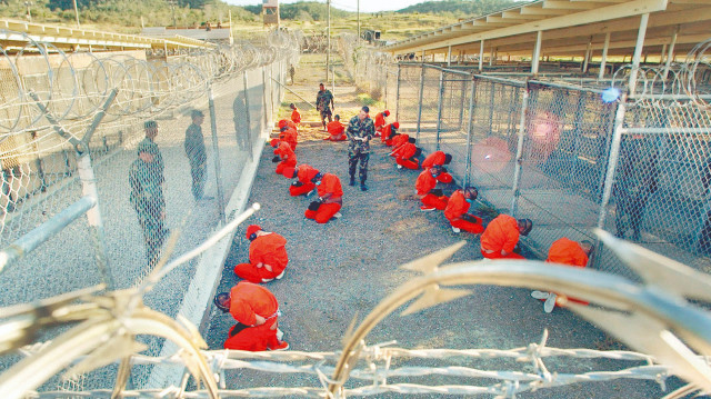 Göçmenler işkence merkezi Guantanamo’ya