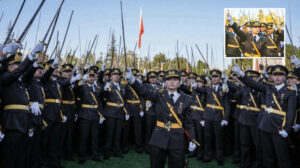 Korsan yemin eden 5 teğmen ordudan ihraç edildi