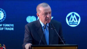 Cumhurbaşkanı Erdoğan Malezya’da konuştu: ‘Türkiye’ye yatırım yapan girişimciler pişman olmayacaklar’