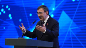 Cumhurbaşkanı Yardımcısı Yılmaz Diyanet İşleri Başkanlığını hedef alanlara tepki gösterdi: Gençler sahip çıkacak