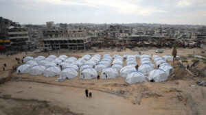 Gazze’de evleri yıkılan 870 aileye Türkiye’den çadır kent