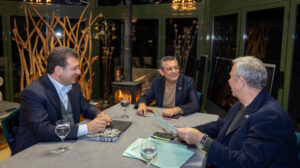 İmamoğlu tek adaysa neden seçim yapıyoruz?