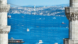 Mahyalar camileri süsledi