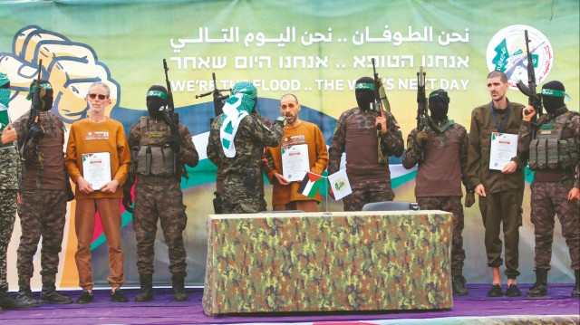 Takasta Netanyahu’ya mesaj: Biz tufanız biz ertesi günüz