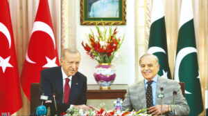 Trump’ın katille anlaşması dünyaya tehdit: Filistin toprakları pazarlık konusu yapılamaz