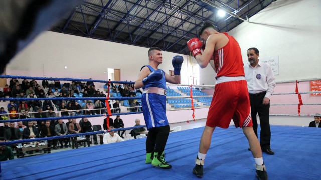 Williams Sendromlu Mehmet Onur ringde boy gösterdi: Boks hayali Erzurum’da gerçek oldu