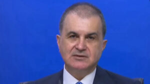 AK Parti Sözcüsü Çelik partisinin MYK Toplantısı sonrası açıklamalarda bulunuyor