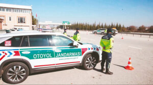 Her 15 km’de otoyol jandarması