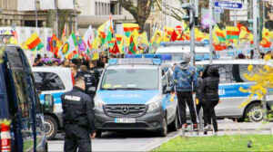 Parayı yöneten silah tutandan farklı değil