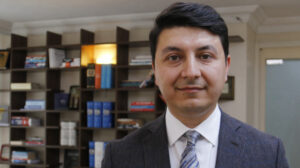 Altın neden yükseliyor? Altındaki yükseliş devam edecek mi? Ekonomist Muhammet Bayram ‘Elinizi çabuk tutun’ sözleriyle rakamı verdi