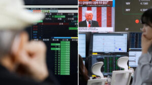 Asya piyasalarında Trump krizi: Endeksler sert düştü