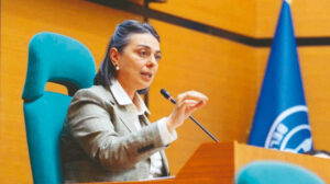 CHP’li üyeler Dedetaş’a kazan kaldırdı