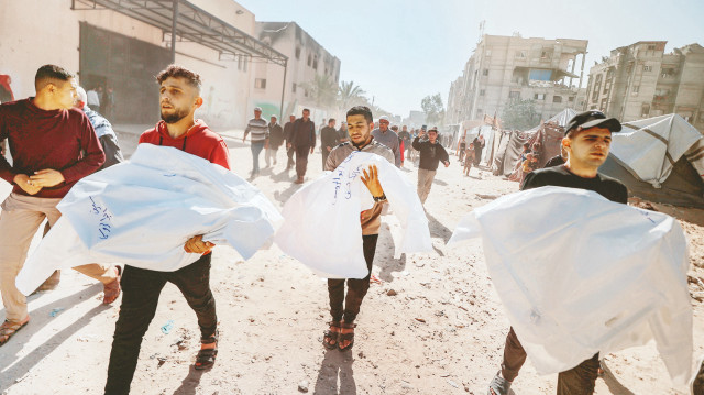 Çocukları diri diri yaktılar: Gazze’nin üç bölgesinde kamplar hedefte