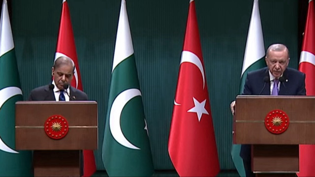 Cumhurbaşkanı Erdoğan ve Şahbaz Şerif’ten basın açıklaması