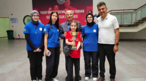 Düzceli sporcular şampiyonluğu iki puanla kaçırdı