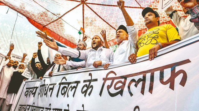 Hindistan’da Müslüman mülklerine gasp