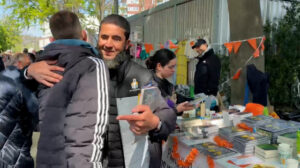 Hollanda’da ‘Kral Günü’nde 23 kişi İslam’ı seçti: 17 şehirde İslam’a davet