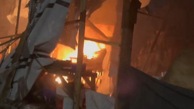 İsrail Han Yunus’taki hastanede Gazeteci çadırını bombaladı: Diri diri yandılar