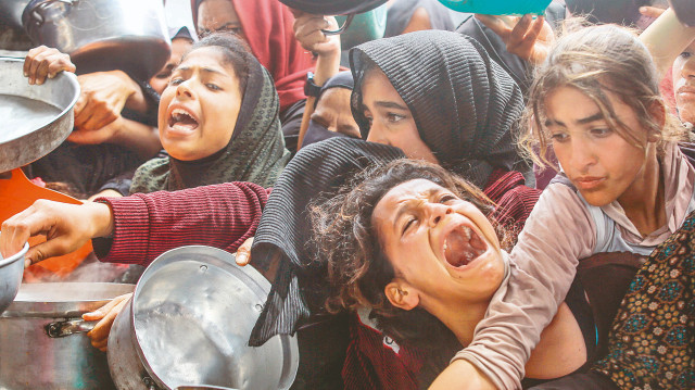 Gazze’nin tamamı aç