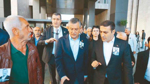 Siyasete saldırı: Evlat katili çıktı