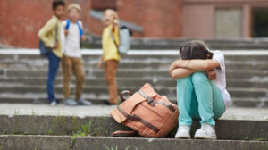 Yaz tatilinde yanlış zaman yönetimi akran zorbalığını tetikliyor