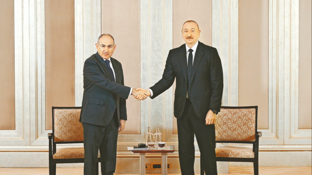 Aliyev’le Paşinyan’dan barış görüşmesi