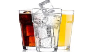 Uzmanlar sıcak havalarda serinlemek için tercih edilmesi gereken içecekleri açıkladı