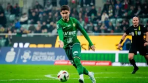 21 yaşında Suudi Arabistan’a transfer oldu: Türk futbolcudan flaş imza!