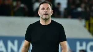 Okan Buruk Galatasaraylı yıldızın baygınlık geçirdiğini açıkladı