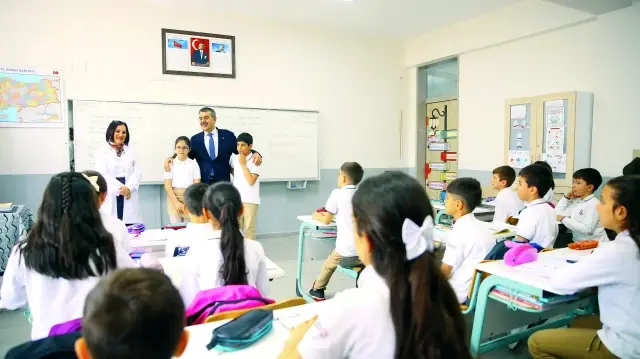 4+4+4 sistemi seneye değişir