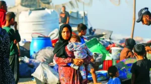 900 bin Filistinli Gazze şehrinde direniyor