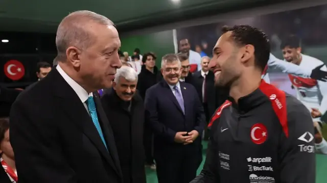 Cumhurbaşkanı Erdoğan Gürcistan galibiyeti sonrası Milli oyuncuları tebrik etti