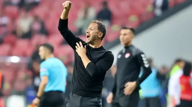 Domenico Tedesco puan kaybının sebebini açıkladı: ‘Bahaneler üretmeyi sevmem…’