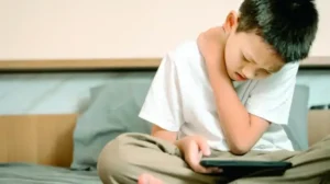 Ekran bağımlılığının nedeni: Omuz ve boyun ağrıları