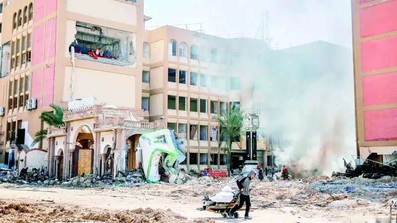 Gazze’de umutlar yeşeriyor: El Ezher 2 yıl sonra kapılarını açtı