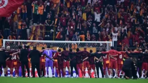 Tarihi galibiyeti böyle tebrik ettiler: İşte Galatasaray’ı kutlayan tek Süper Lig takımı!