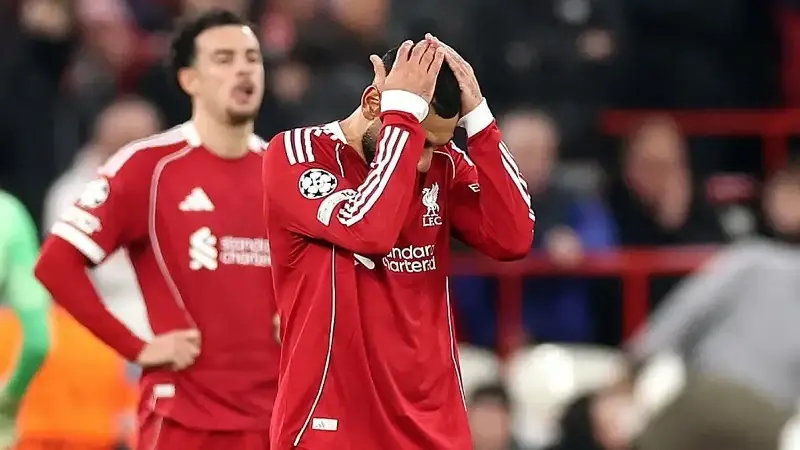 Anfield’da 4 gollü hezimet! Liverpool’un kalesi PSV tarafından yerle bir edildi | ÖZET