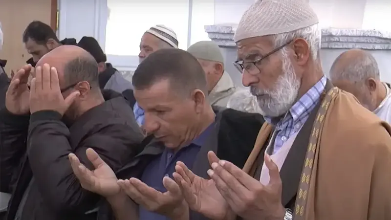 Cezayir’de kuraklık nedeniyle yağmur duası yapıldı