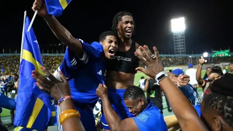 Fenerbahçe’nin eski hocası tarih yazdı: 150 bin nüfuslu ülkeyi Dünya Kupası’na taşıdı