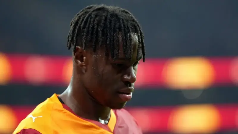 Galatasaray’da Singo şoku: Sahalardan ne kadar uzak kalacağı belli oldu