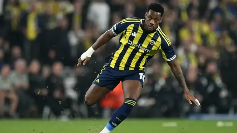 Hocası Jhon Duran’ı milli takıma neden çağırmadığını açıkladı! “Beşiktaş derbisinde…”