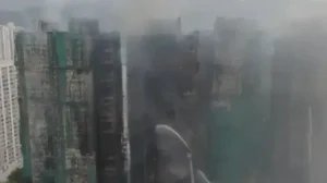 Hong Kong’daki dev gökdelen yangınında ağır bilanço: 44 ölü yüzlerce kayıp var