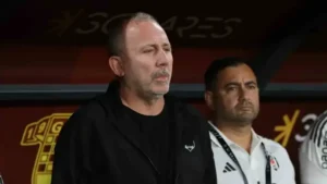 Rafa Silva’nın ardından Beşiktaş’ta 3 ismin daha bileti kesildi