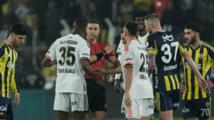 Ahmet Çakar sosyal medyadan isyan etti: Türk hakemliğinin rezilliği