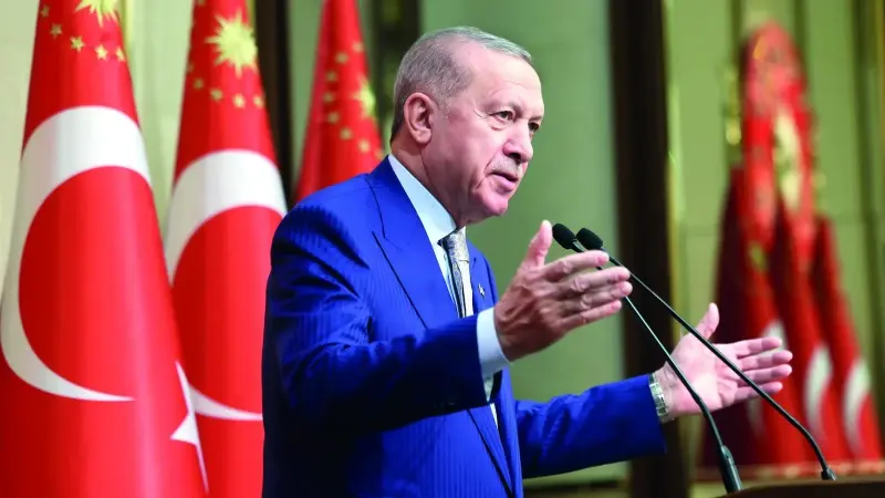 Batı karşısında ezik insanımıza küstahlar