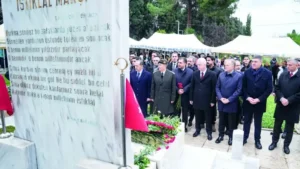 Camideki Şair Mehmet Akif