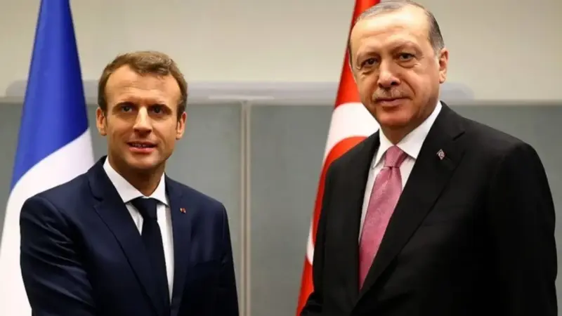 Cumhurbaşkanı Erdoğan Fransa Cumhurbaşkanı Macron ile telefonda görüştü