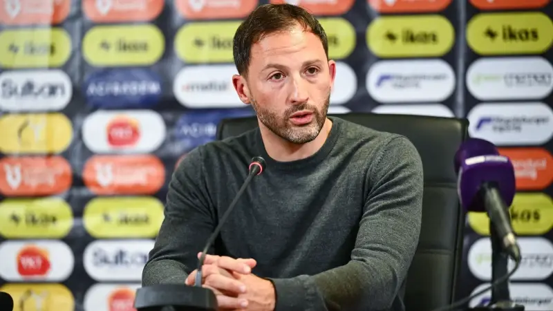 Domenico Tedesco yıldız golcüyü aradı: Fenerbahçe’ye davet etti