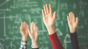 Eğitime 5 yılda 4,5 trilyon lira harcandı